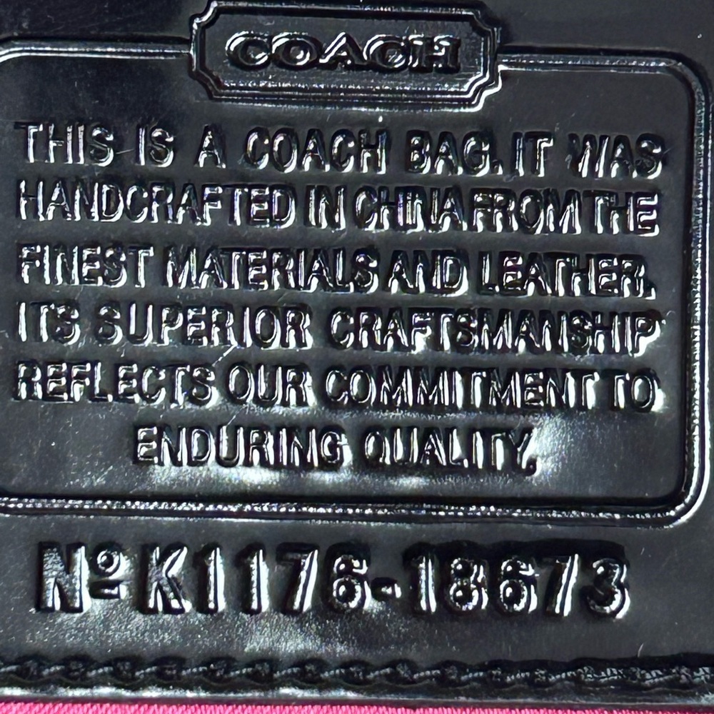 Coach Poppy Black Quilted Liquid Leather Bag w/Chain Straps Approx. 15 x 13.5 - Picture 14 of 17